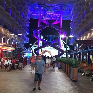 Meet your Posher, Antonio